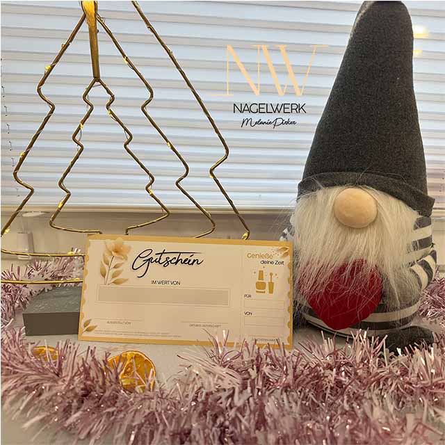 Festliche Nailart-Ideen für die schönste Zeit des Jahres